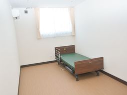 シンプルな個室の居室