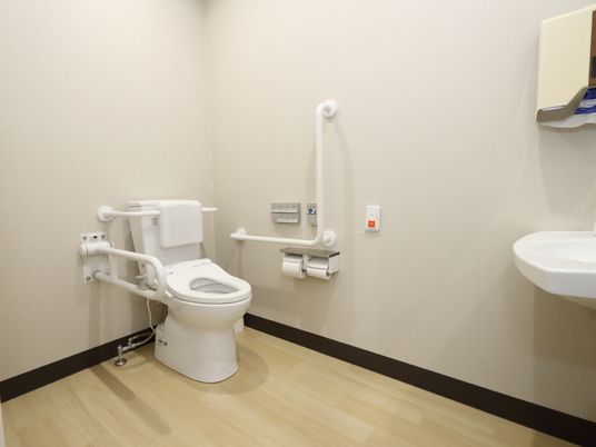 バリアフリーのトイレ設備