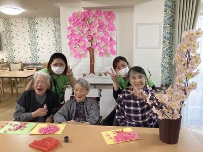 笑顔あふれる居室の様子