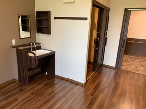 洗面台のある居室入口
