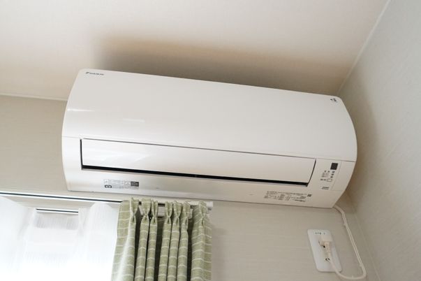 壁掛けエアコンの設備