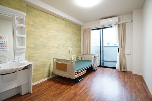 清潔な居室の全景