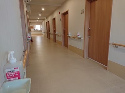 ゆったりとした廊下