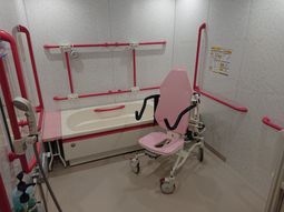 安全な浴室の設備