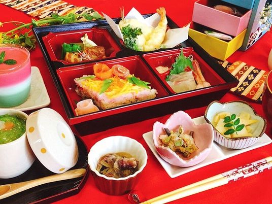 彩り豊かなお祝い膳