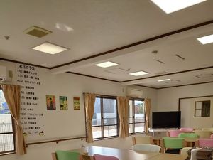 明るい食堂  