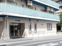 清潔感のある施設入口