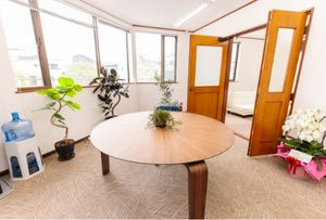 自然光が差し込む部屋