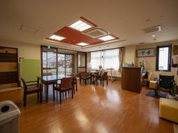 広々とした共有リビング