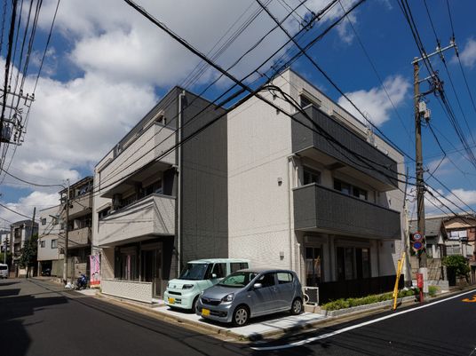 都市型施設の外観
