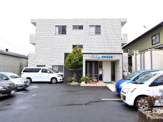 清潔感ある施設外観