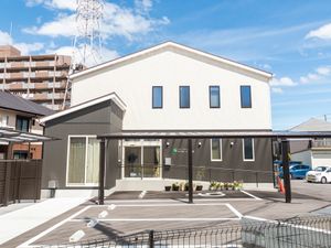 清潔感のある施設の外観