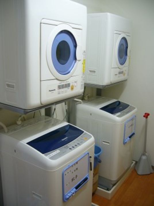 清潔な洗濯機設備