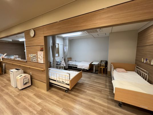 明るく清潔な居室の風景