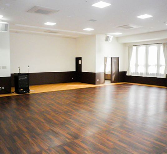 明るい多目的室