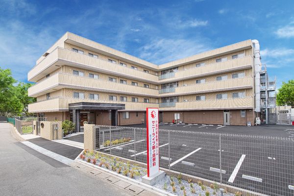 多階層建築の外観