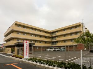 多階層の建物外観