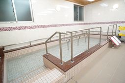 バリアフリーの浴室