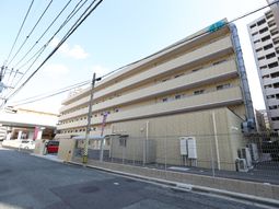 多階層建物の外観