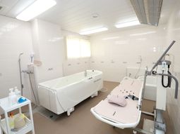 清潔な浴室設備