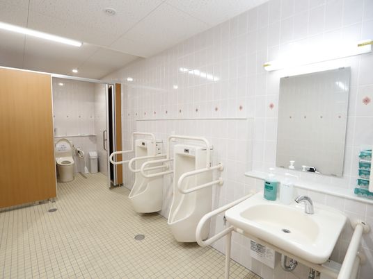 バリアフリーのトイレ設備