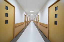 清潔な廊下の一部