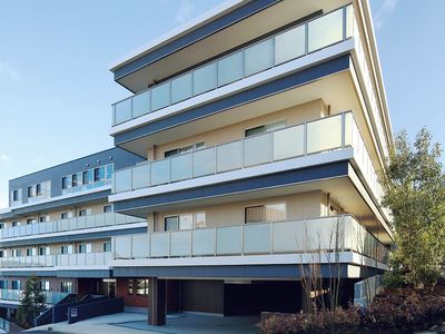 多階層モダン建築