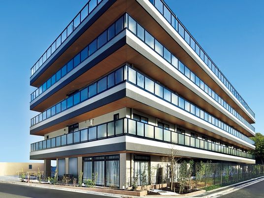 モダンな建物の外観