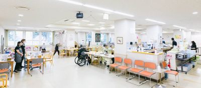 広々とした明るい空間