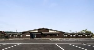 広々とした建物の外観