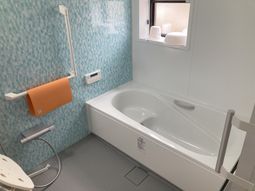 利用者の安全を考えた浴室