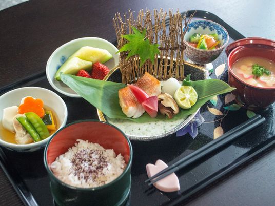 彩り豊かな和食膳
