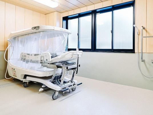 先進的な設備の療養室