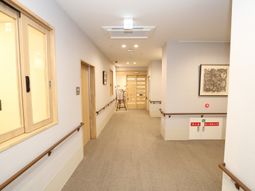 清潔感ある廊下