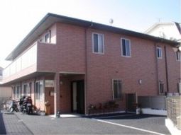 赤レンガの建物外観