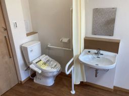 バリアフリートイレ