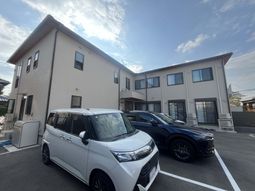 落ち着いた建物外観