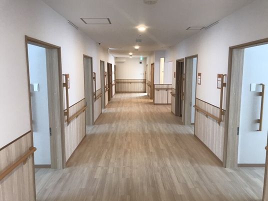 清潔感ある廊下