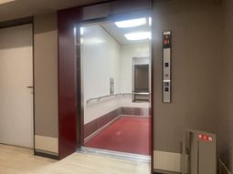 安全な乗降ができるエレベーター