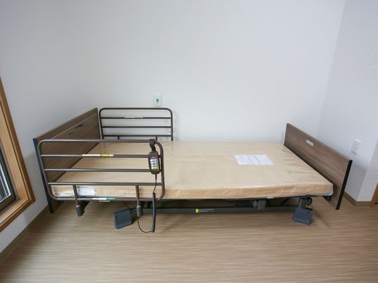 快適な居室の電動ベッド