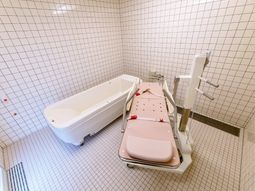 バリアフリーの浴室