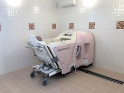 清潔な浴室の機械