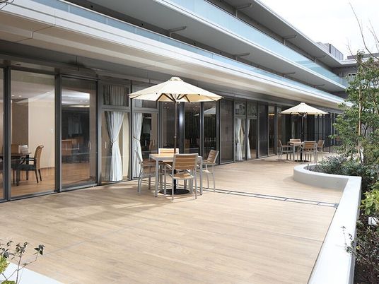 開放的なテラス空間