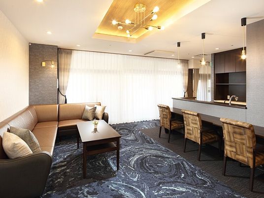 快適なラウンジの様子