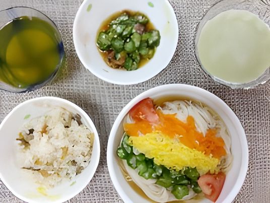 彩り豊かな食事内容
