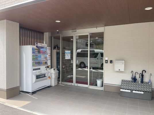 自動ドアのエントランス