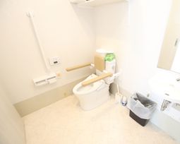バリアフリーのトイレ設備