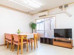 明るいダイニングテーブルセット
