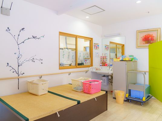 和風デザインの洗面所