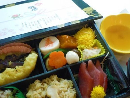 彩り豊かな料理の一部